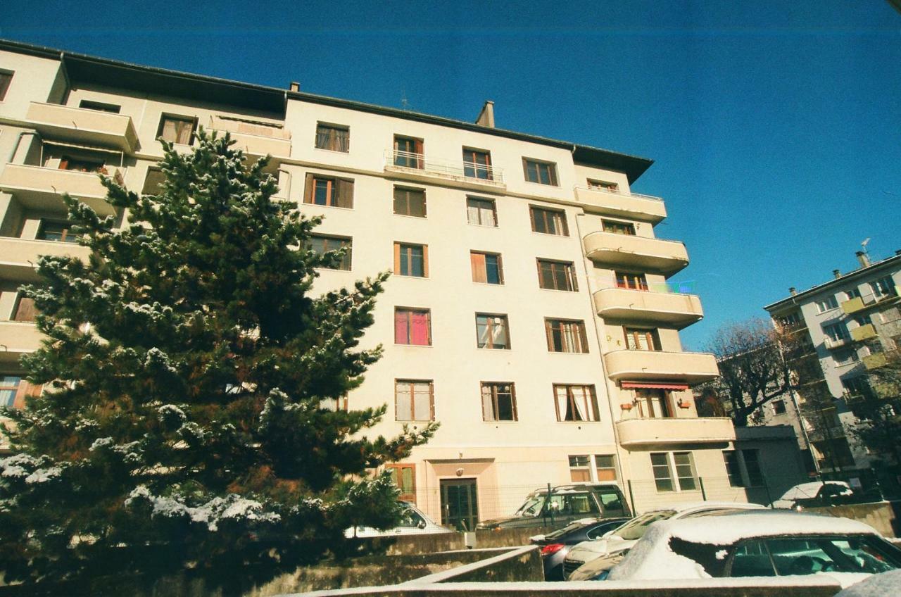 Hello Apartment Анси Екстериор снимка